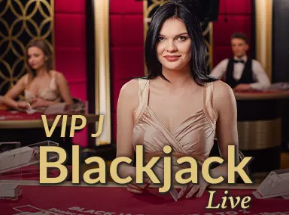 意甲主帅税前年薪榜：孔蒂1400万第1，齐沃460万第6，小法第11